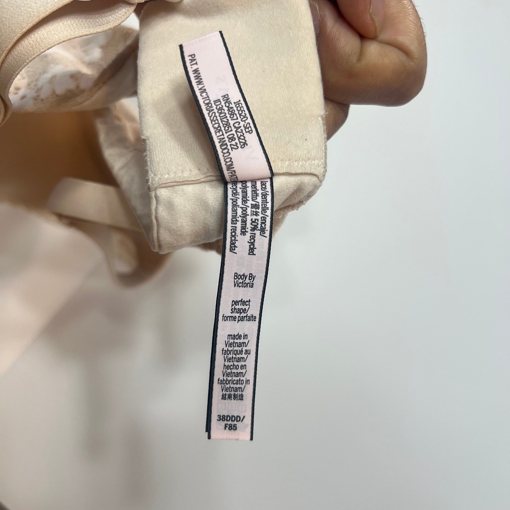 Victoria's Secret Body By Victoria Perfect Shape Lace Bra 38DDD Nude Beige F85 - Picture 4 of 5